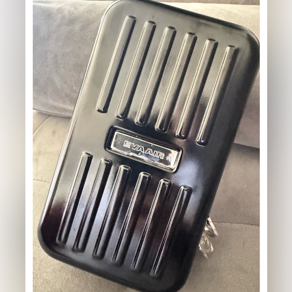 Salvatore Ferragamo Black Toiletries Hard Case - Picture 3 of 8